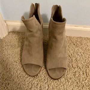 Dolce Vita Suede Mules Size 7